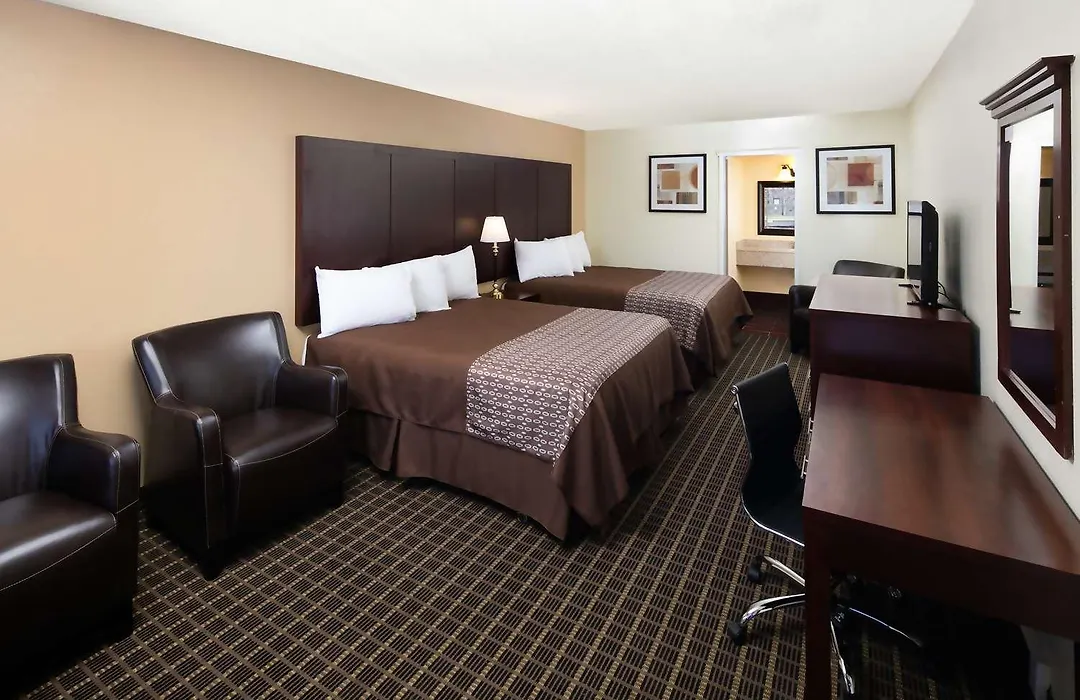 Red Lion Inn & Suites Redding-1