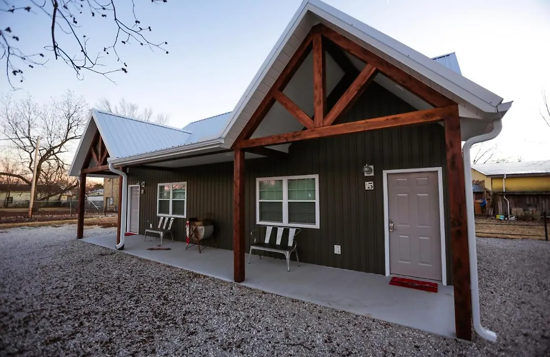 Knotty Squirrel Cabins-1