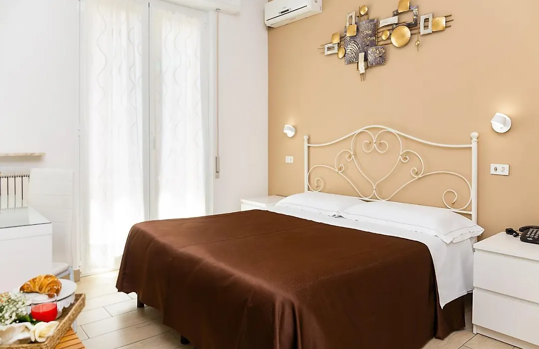 Hotel Villa Lina-1