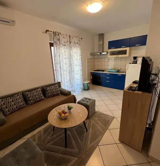 Guest House Karevic-1