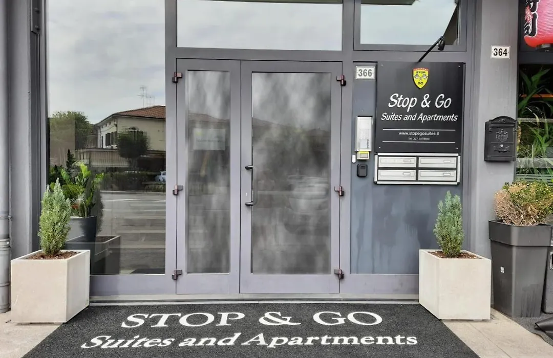Stop&Go Suites And Apartments-1