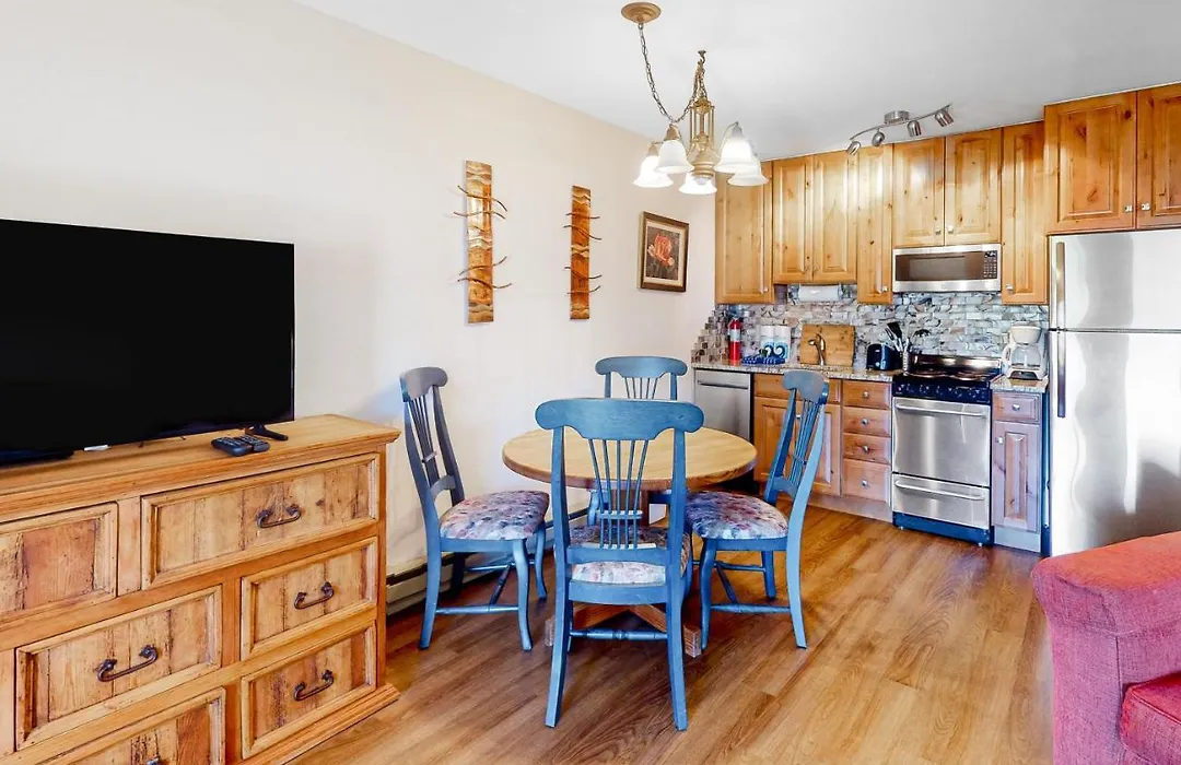 Silvercreek Studio 528-1