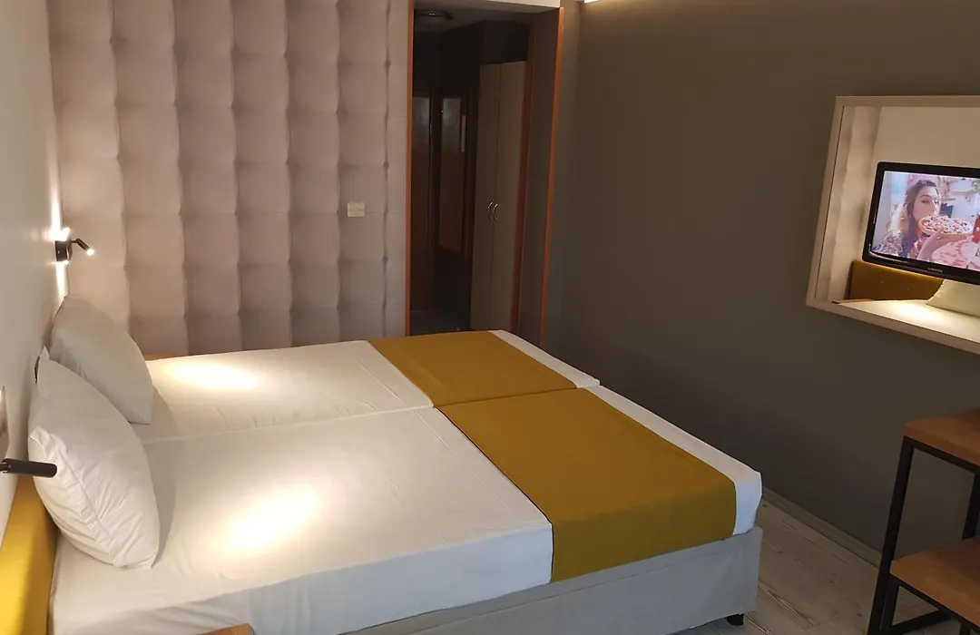 Tintyava Park Hotel (Adults Only)-1