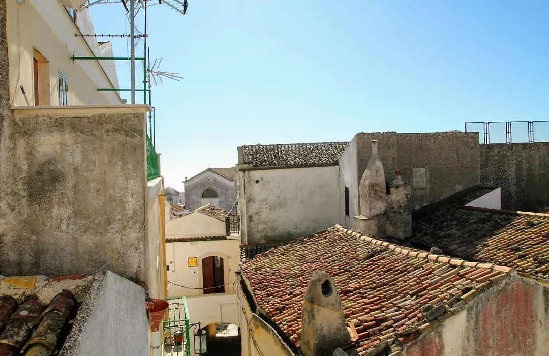 Rooms Dimora Arco - Affitti Brevi Italia-1