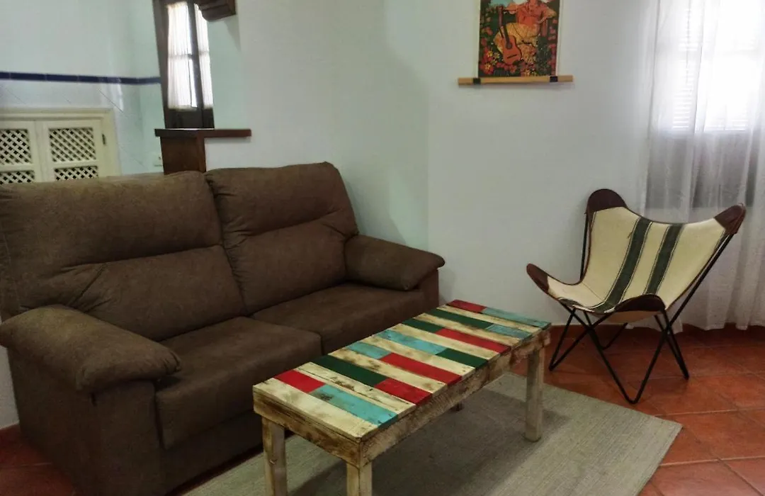 Frenteabastos Hostel Suites Cafe-1