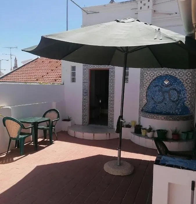 Iguana Guesthouse-1