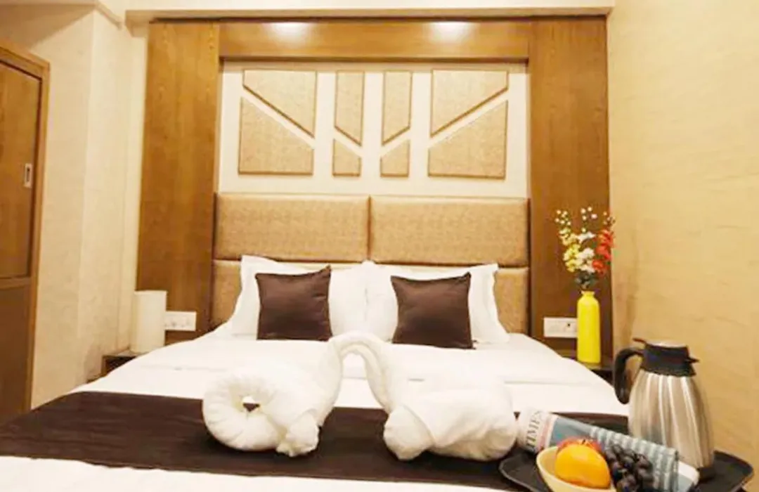 Fabhotel Annex Executive-1
