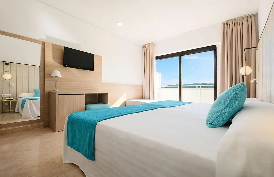 Azuline Hotel Bergantin-1