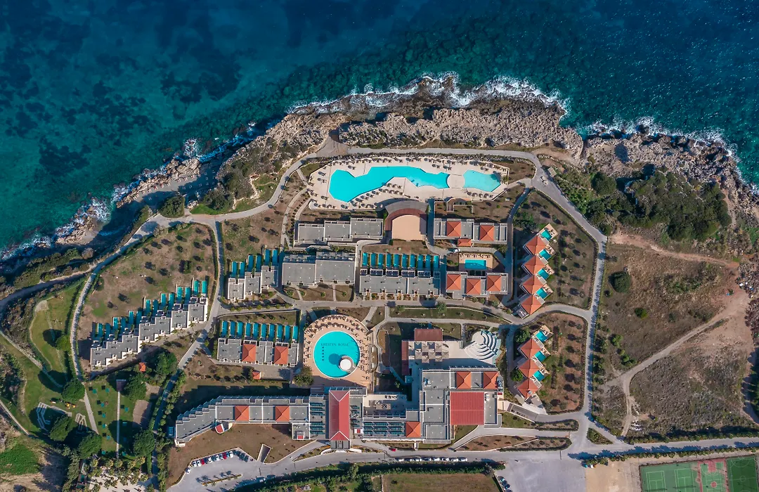 Kresten Royal Euphoria Resort-1