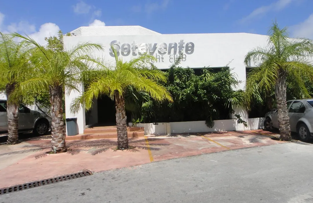Sotavento Hotel & Yacht Club-1