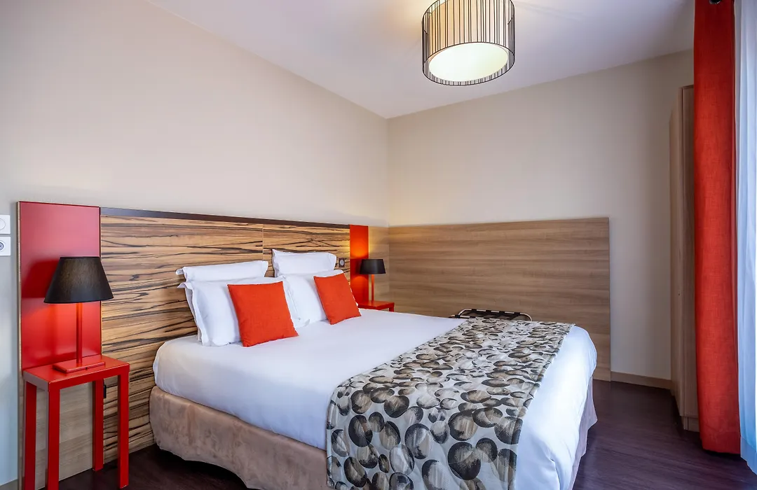 Aparthotel Adagio Lyon Patio Confluence-1