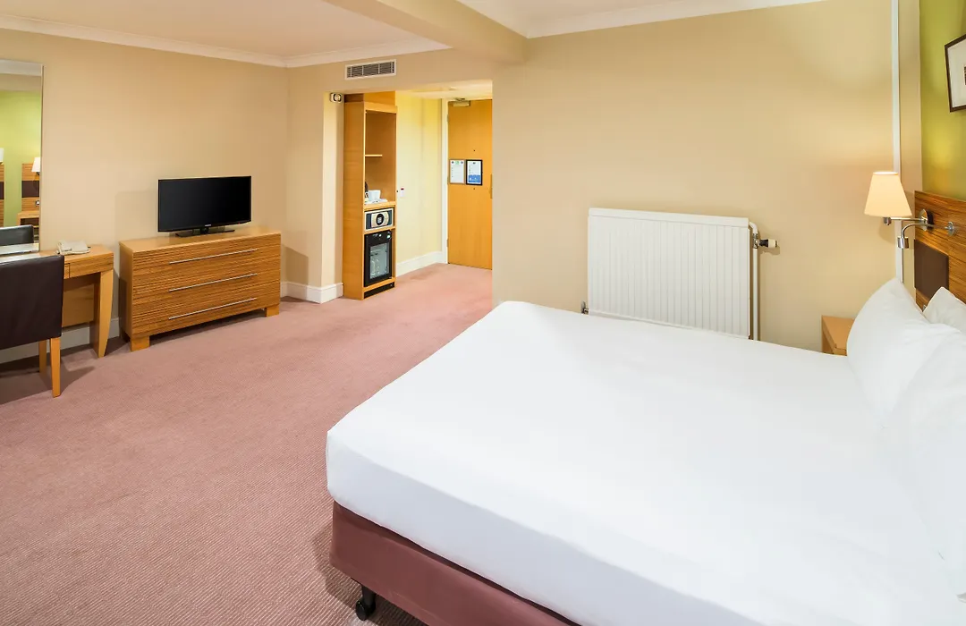 Crowne Plaza Chester By Ihg-1
