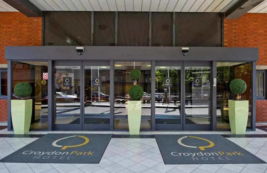 Clarion Croydon Park Hotel-1