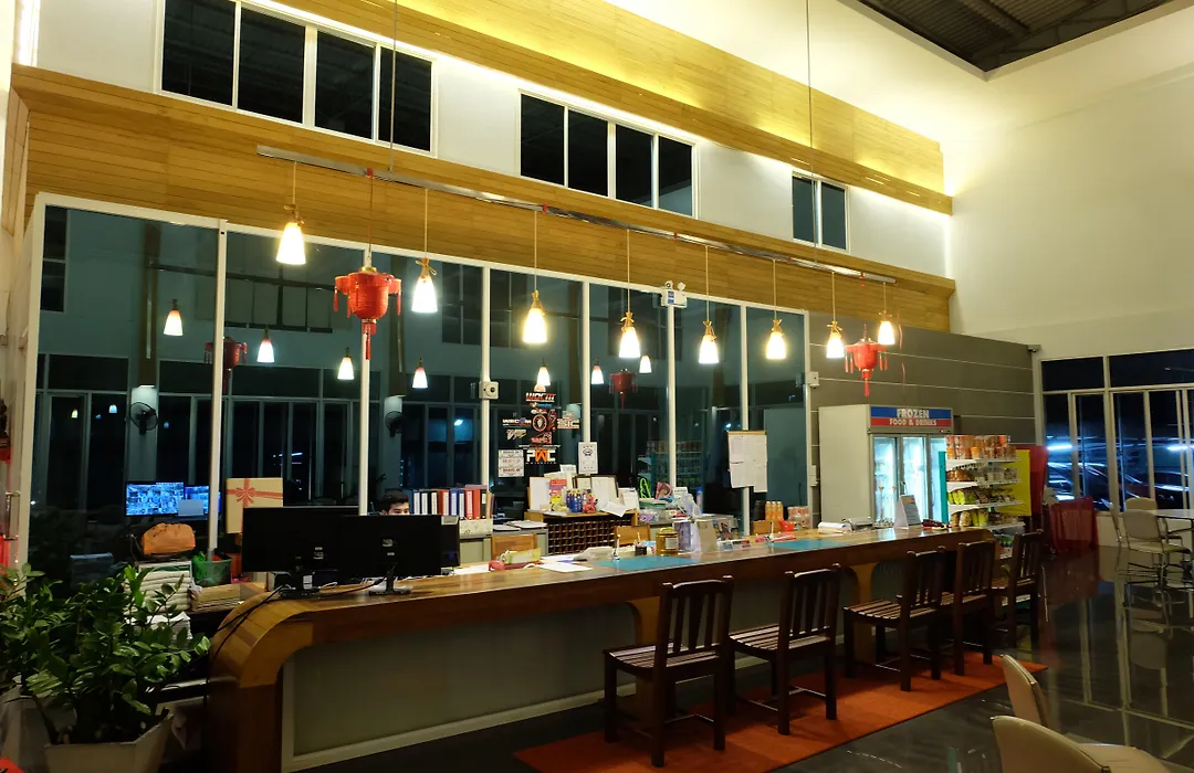 Riverside Hotel-1