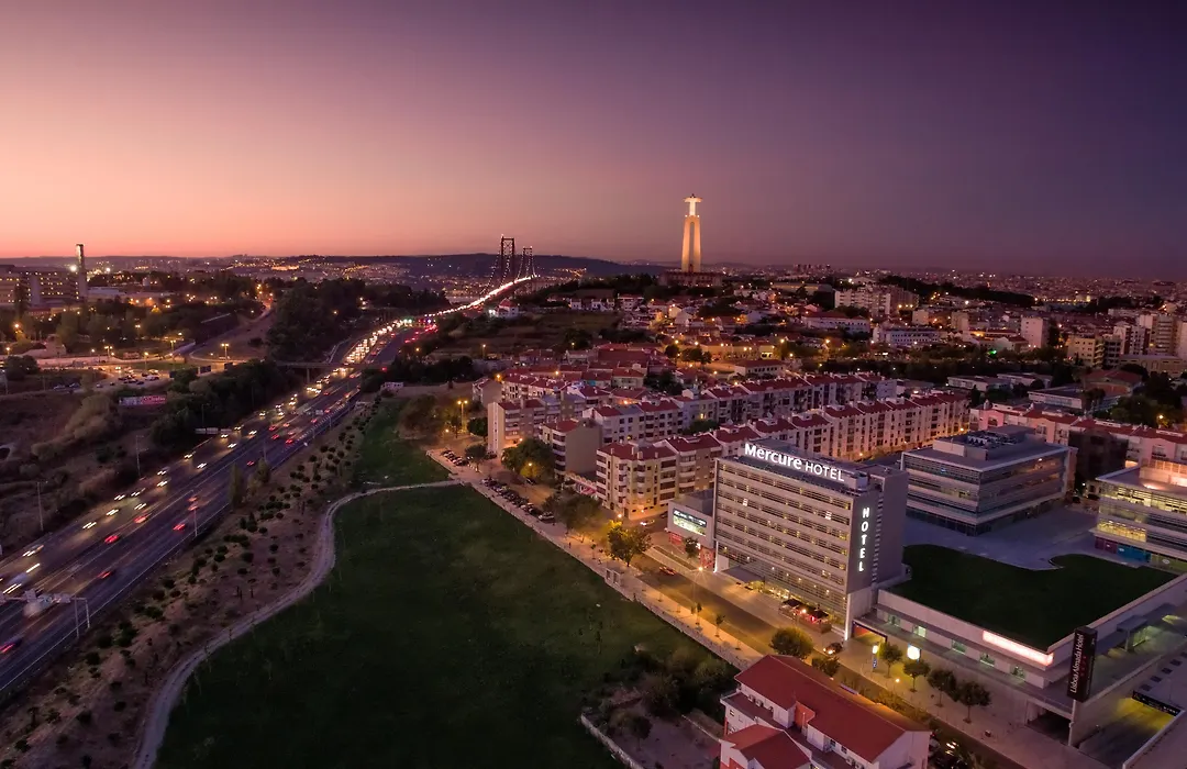 Mercure Lisboa Almada-1