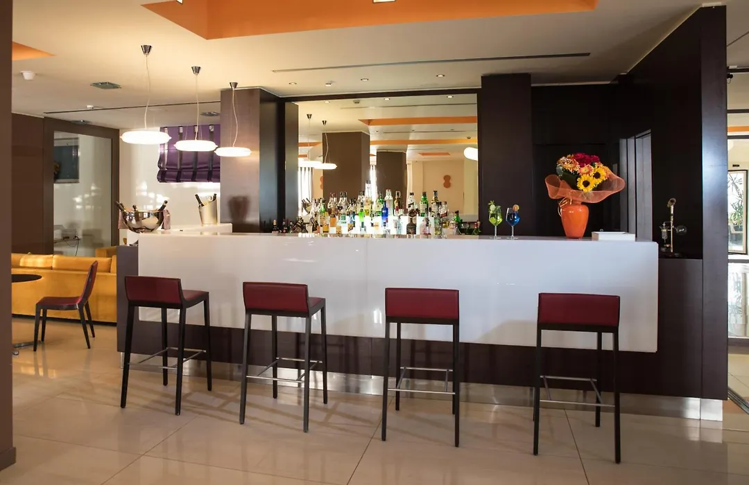 Gh Avalon Sikani-1