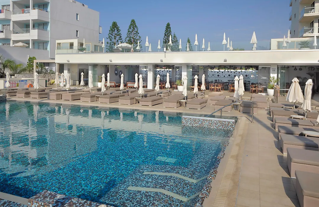 Nelia Beach Hotel&Spa-1
