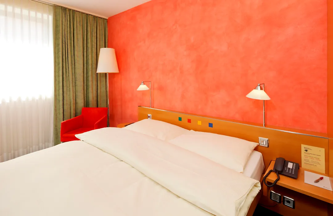 Hotel Metropol Basel-1