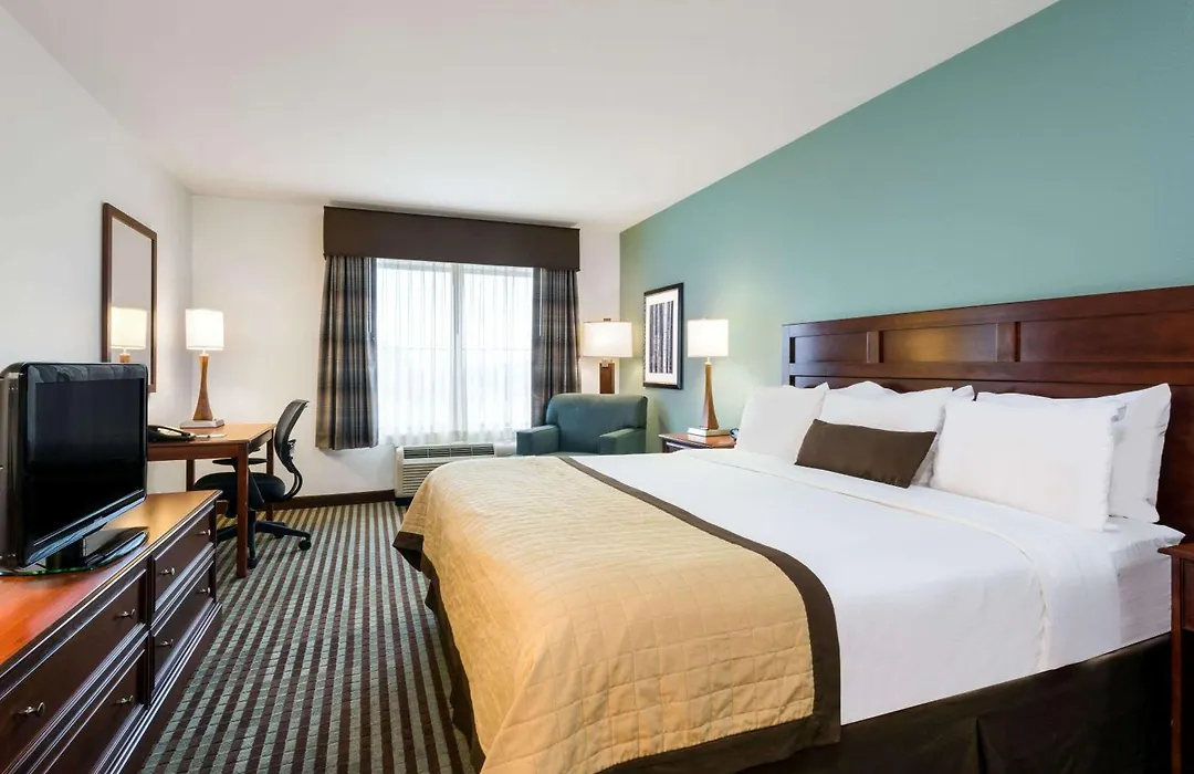 Baymont By Wyndham Denver International Airport-1