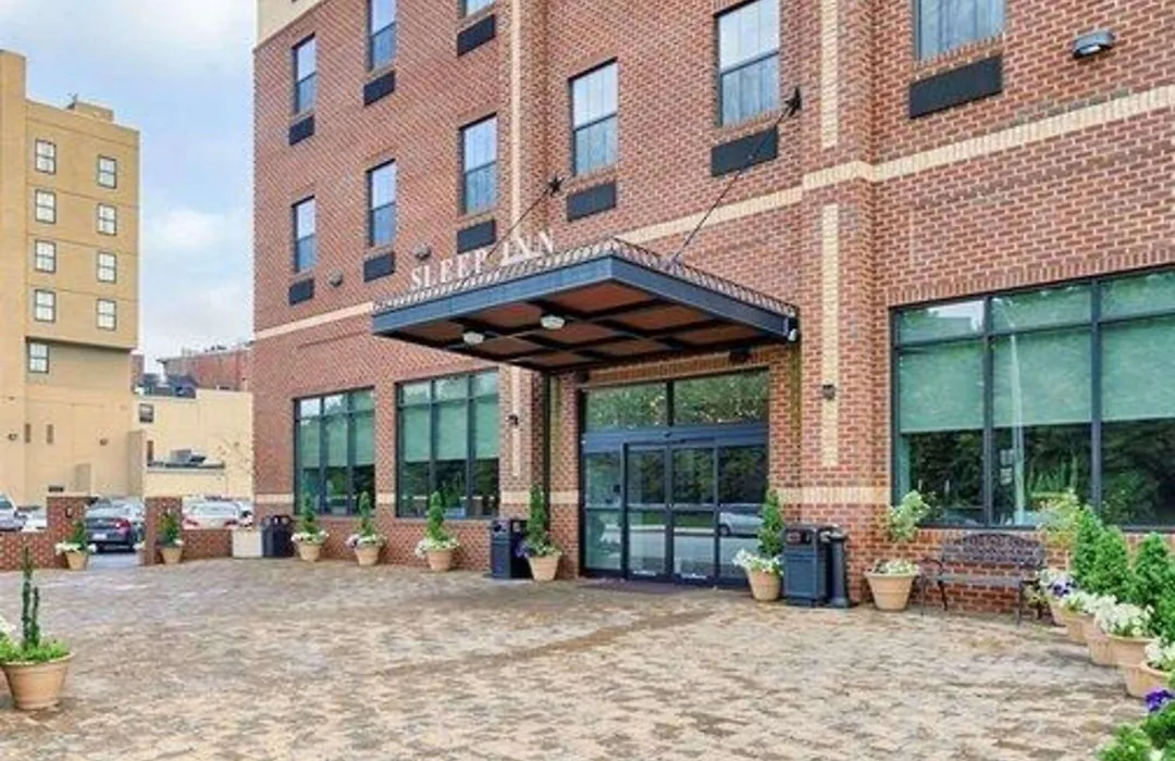Sleep Inn & Suites Downtown Inner Harbor-1