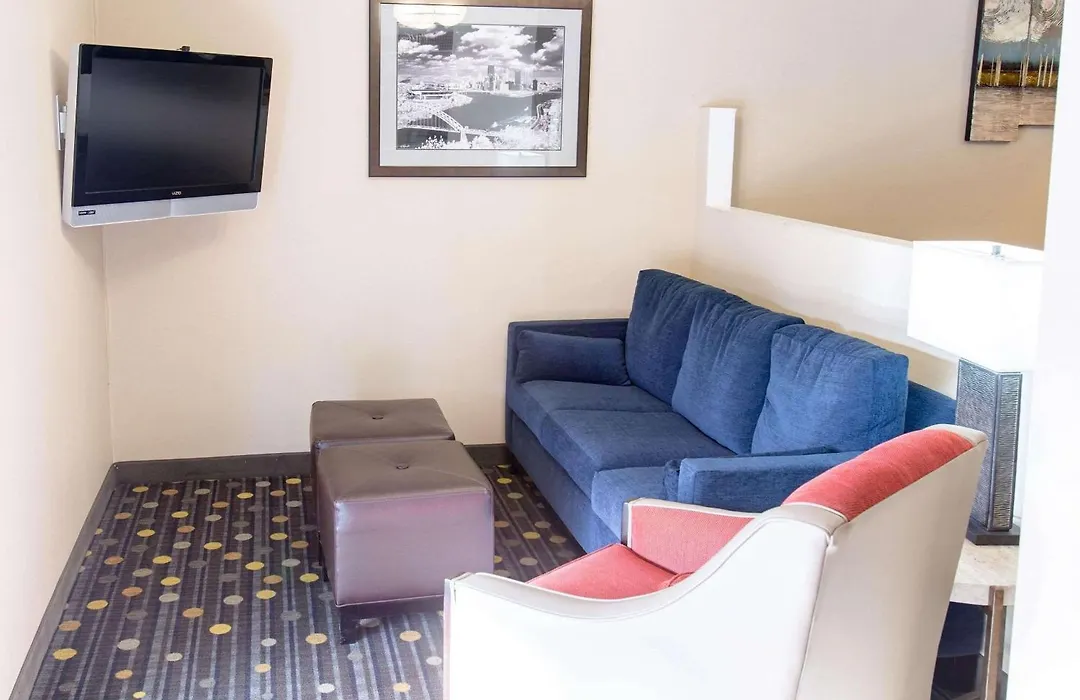 Comfort Inn Pittsburgh Crafton-1