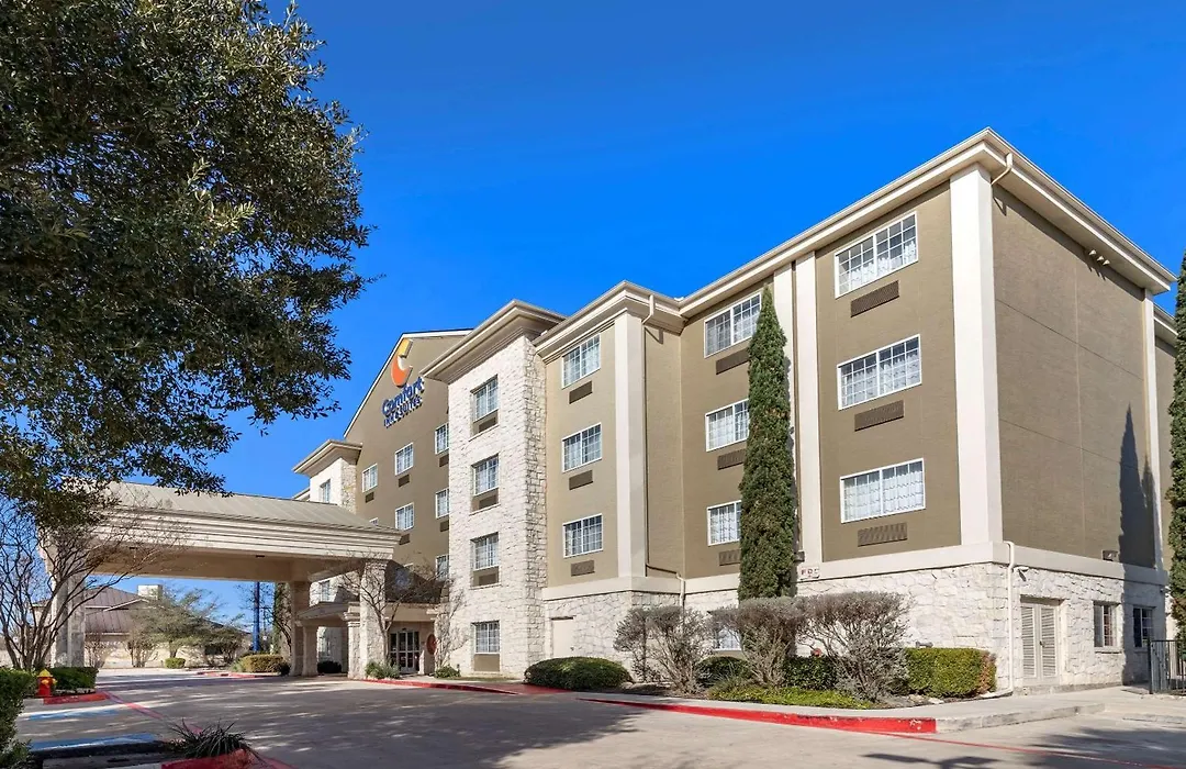 Comfort Inn & Suites Texas Hill Country-1