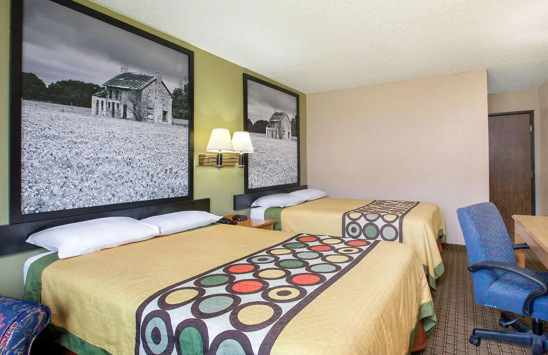 Super 8 By Wyndham Sherman-1