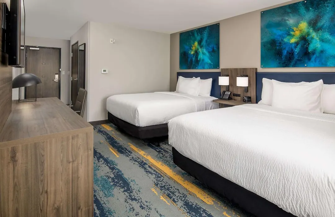 La Quinta Inn & Suites By Wyndham Spokane Downtown-1