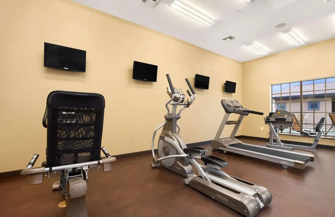 Microtel Inn & Suites By Wyndham Round Rock-1