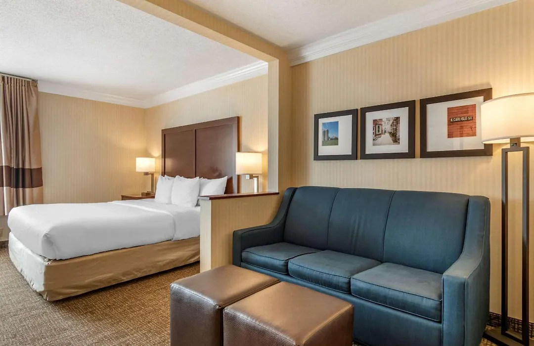 Comfort Suites Downtown Carlisle-1