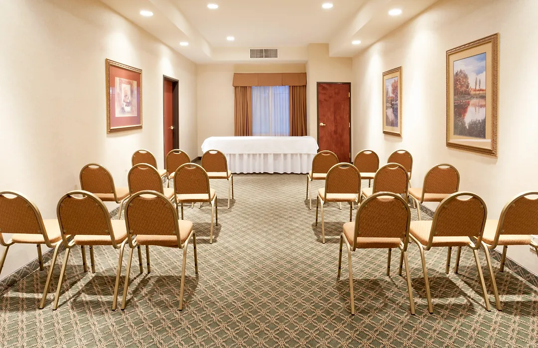 Holiday Inn Express & Suites Kerrville-1