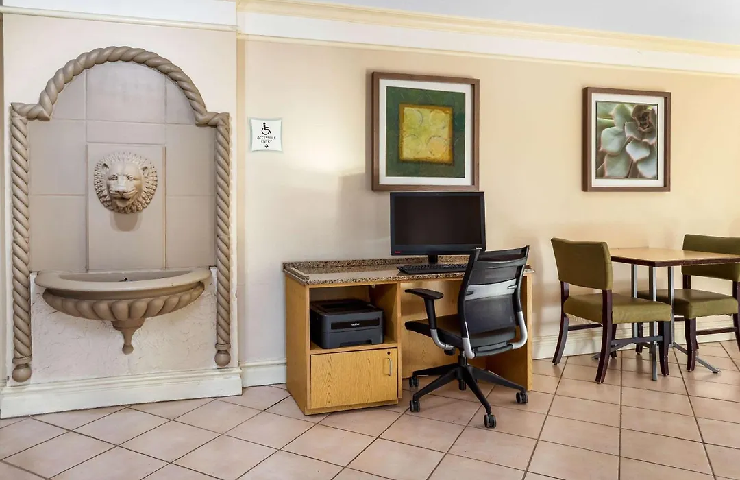 La Quinta Inn Tampa Airport Stadium Westshore-1