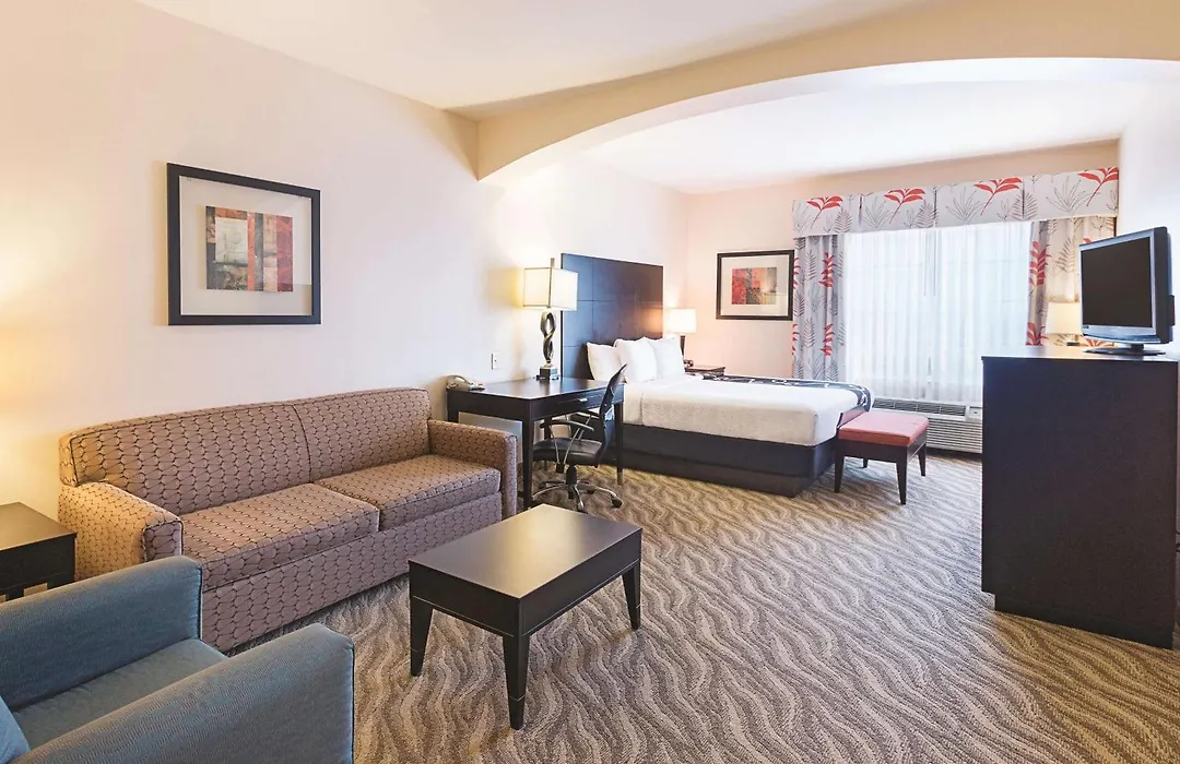 La Quinta By Wyndham Glen Rose-1