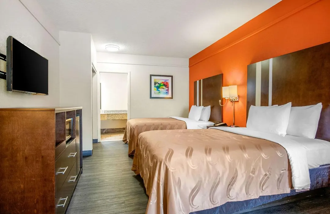 Quality Inn & Suites Jacksonville-Baymeadows-1