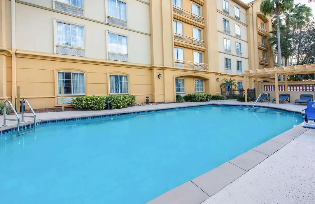 La Quinta By Wyndham Tampa Brandon Regency Park-1