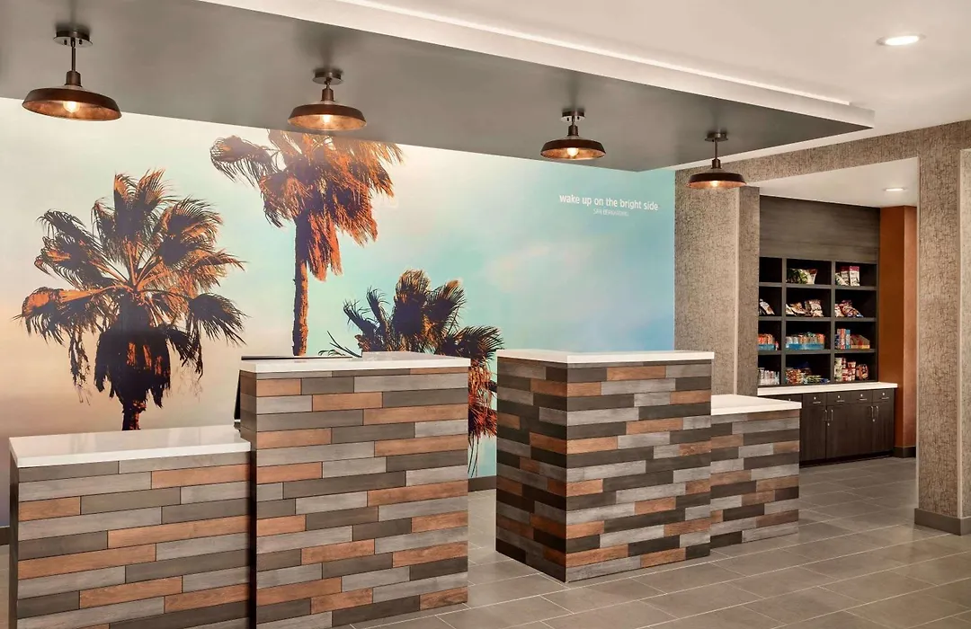 La Quinta Inn & Suites By Wyndham San Bernardino-1