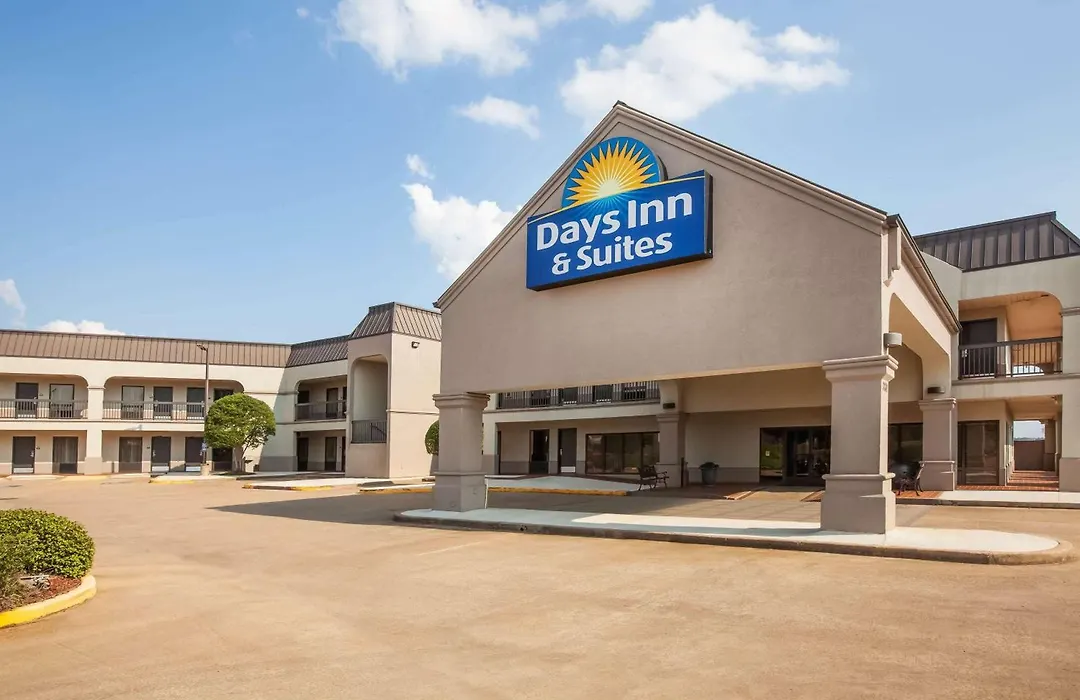 Days Inn & Suites By Wyndham Tyler-1