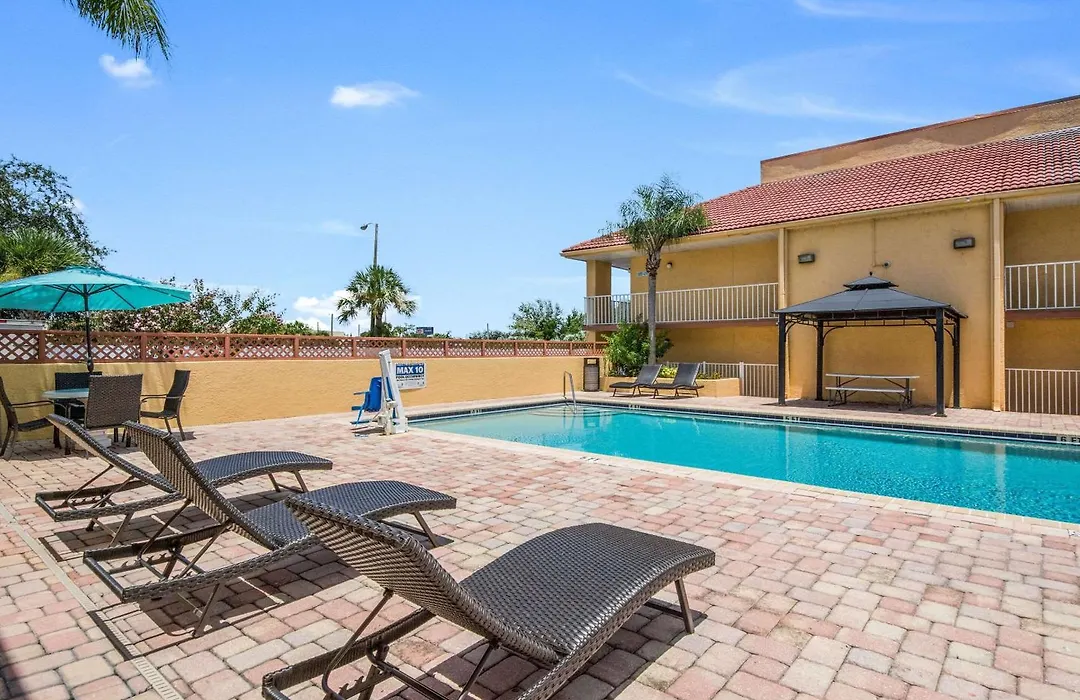 Rodeway Inn Port Richey North-1