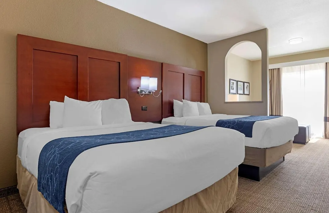 Comfort Suites Gainesville-1