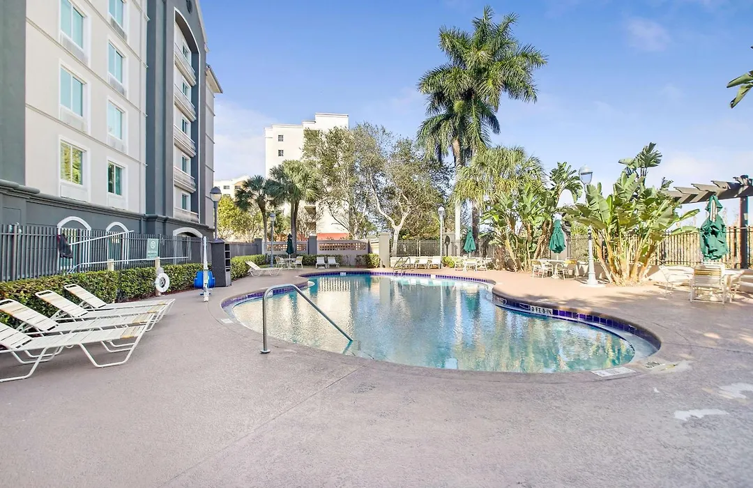 La Quinta By Wyndham Ft. Lauderdale Airport-1