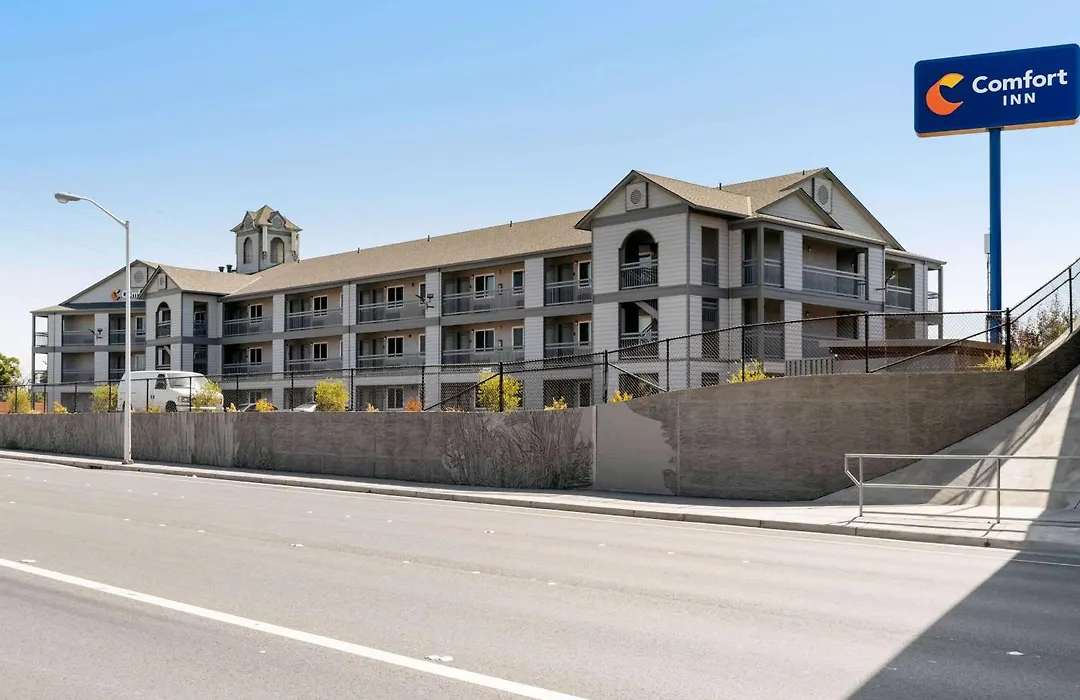 Comfort Inn Antioch - Century Plaza-1