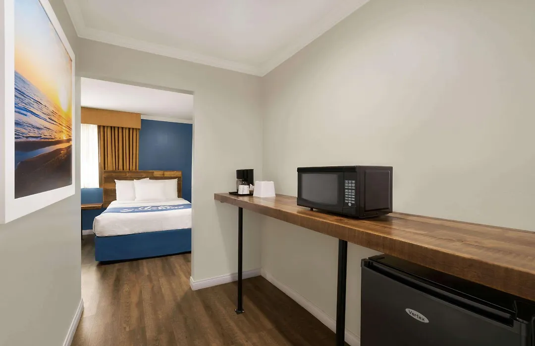 Days Inn & Suites Sdsu - La Mesa - San Diego-1