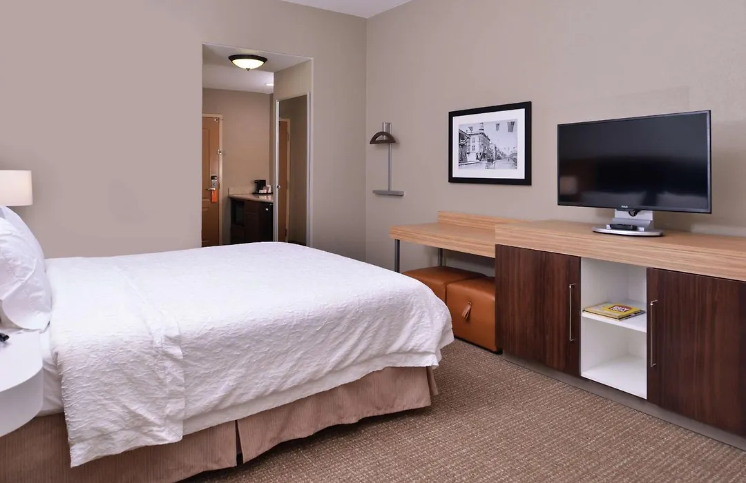 Hampton Inn & Suites Woodland-Sacramento Area-1