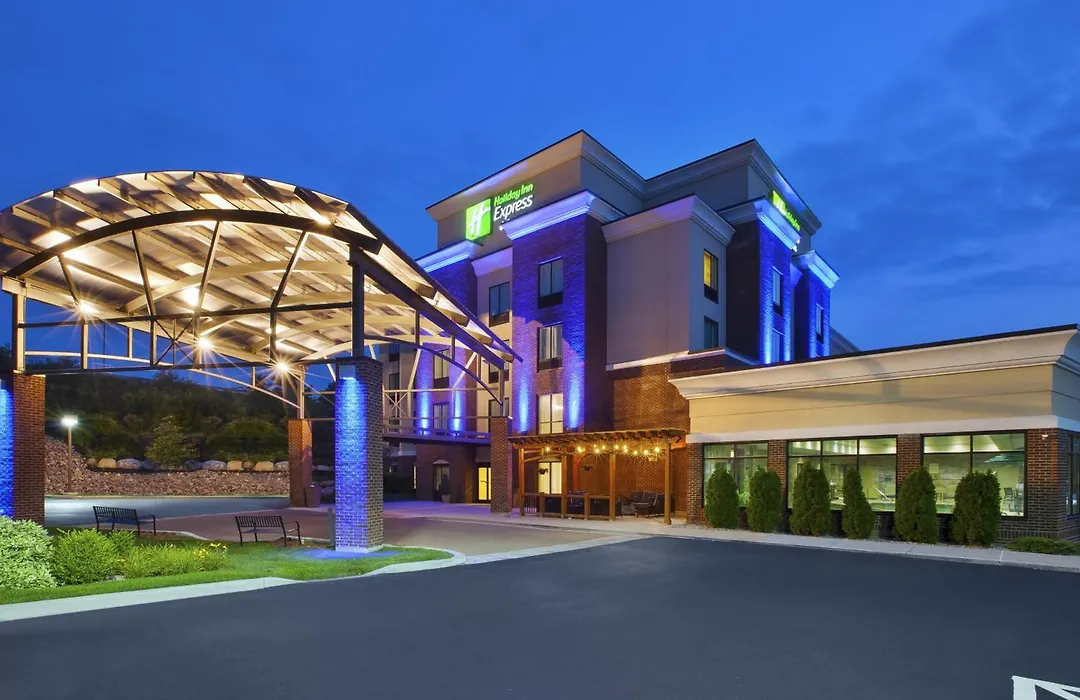 Holiday Inn Express & Suites Geneva Finger Lakes By Ihg-1