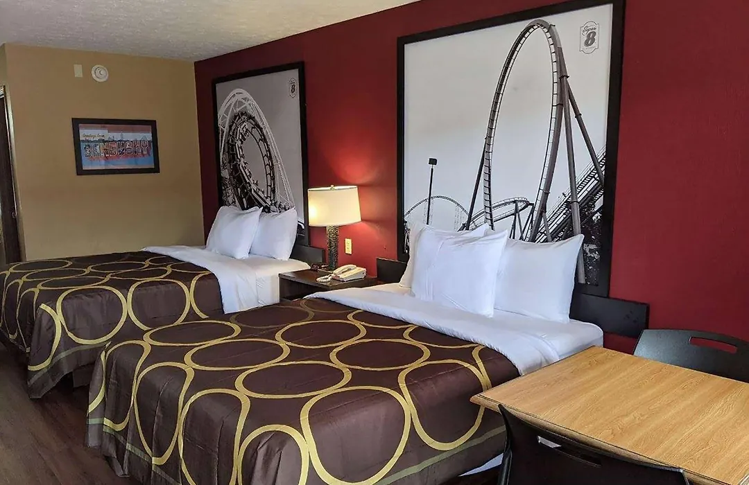 Super 8 By Wyndham Sandusky-1