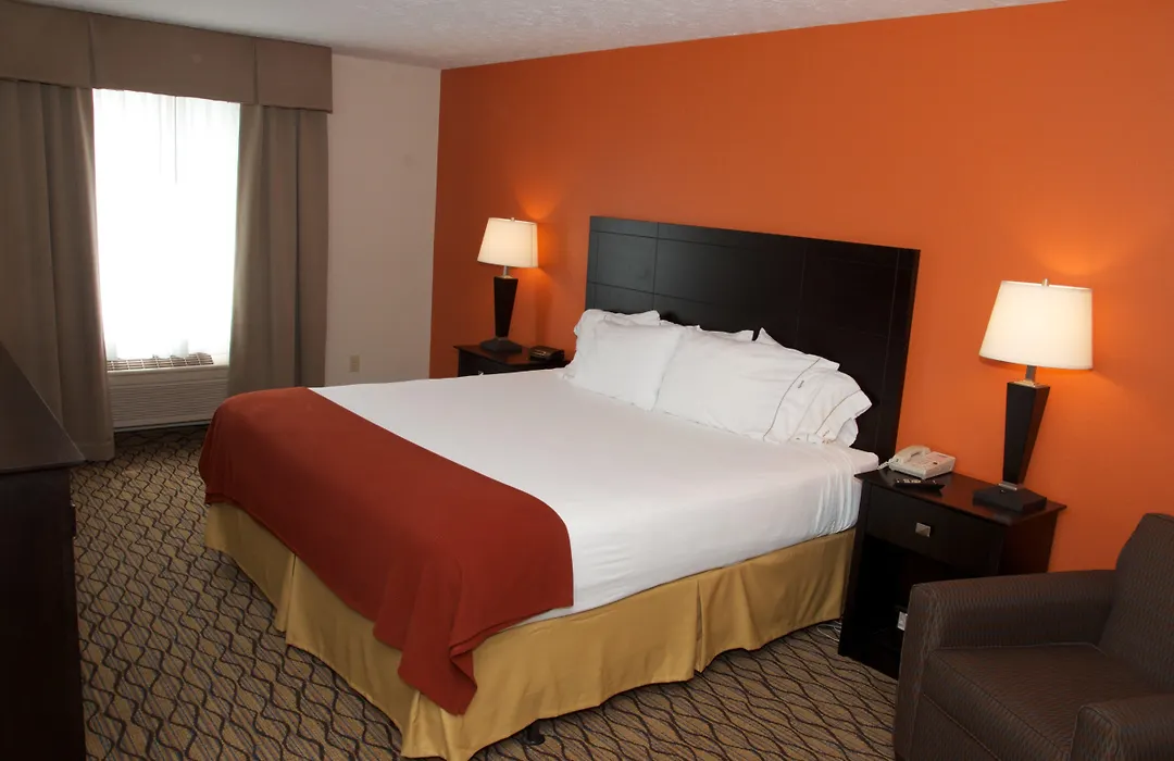Holiday Inn Express Hotel & Suites Cadillac By Ihg-1