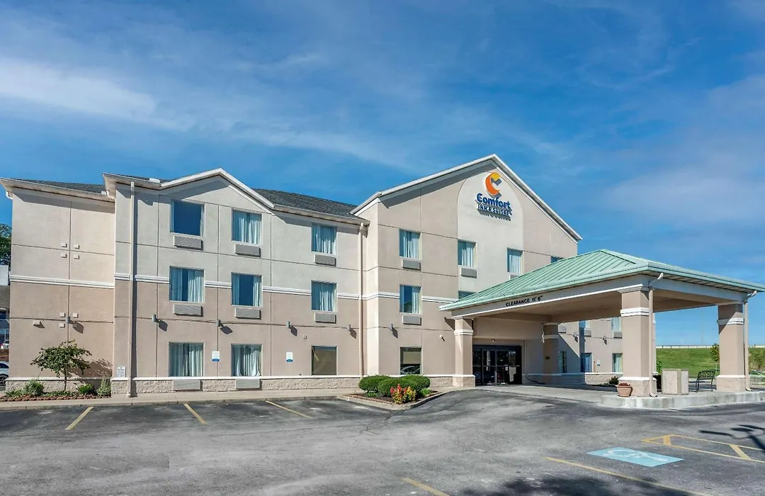 Comfort Inn & Suites Dayton Northwest - Englewood-1