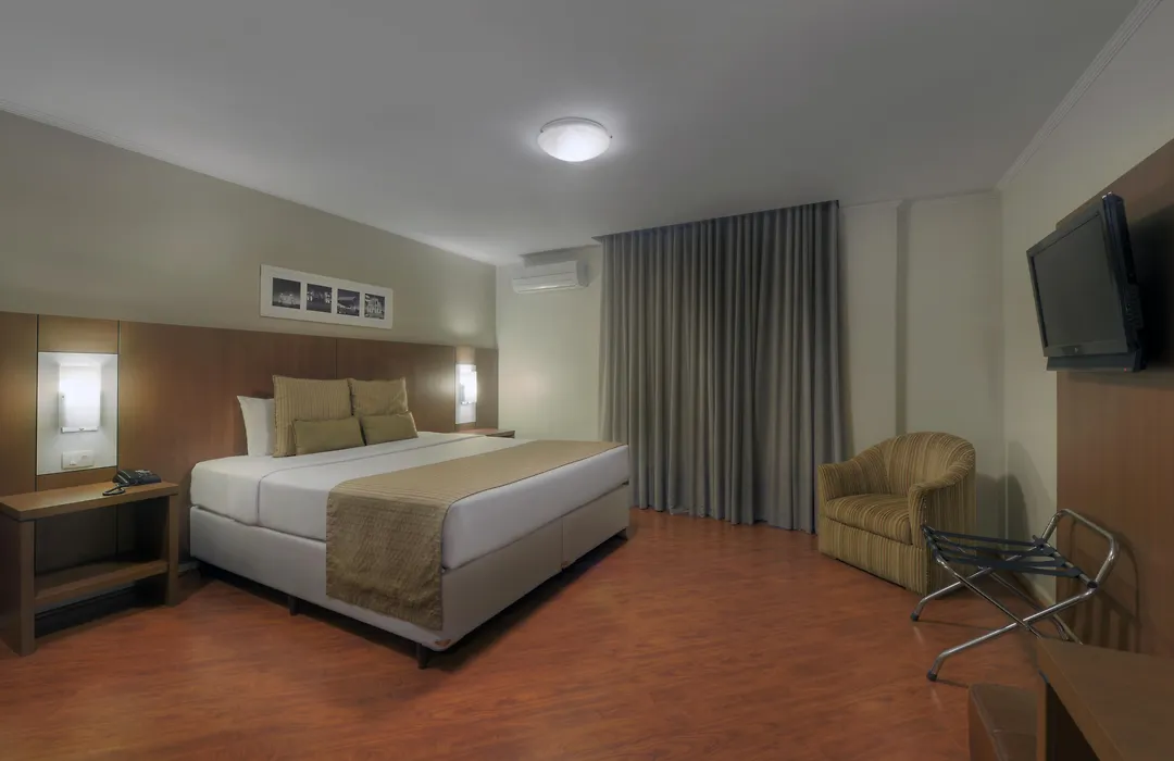 Hotel Deville Curitiba-1