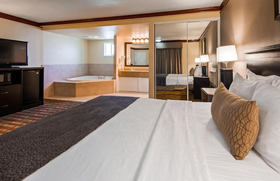 Best Western Garden Villa Inn-1