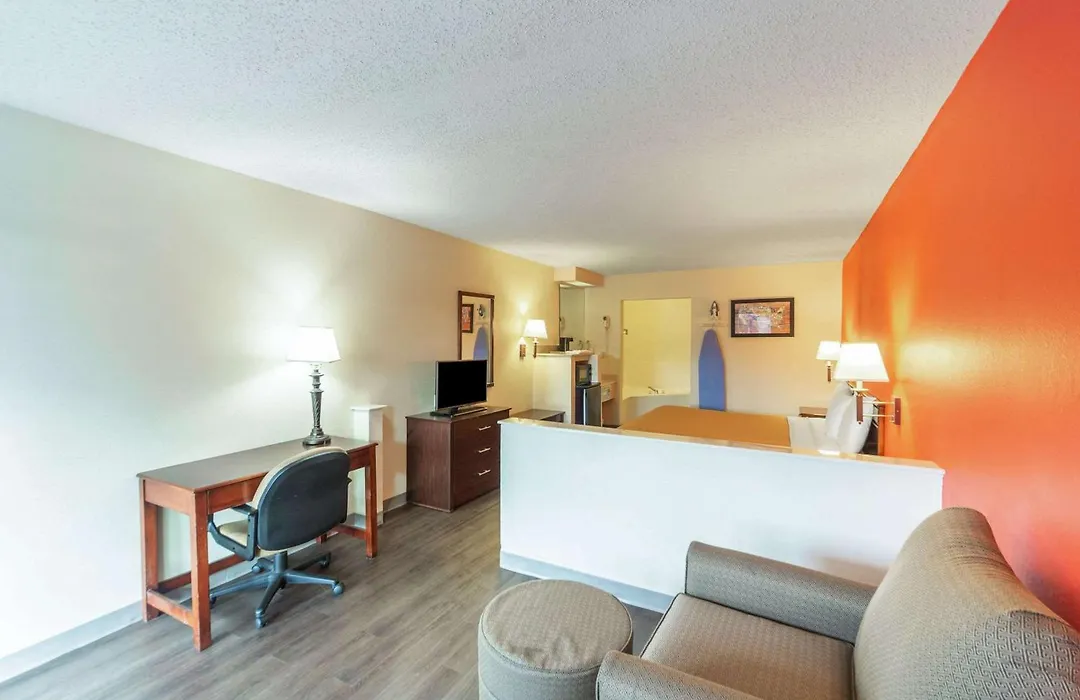 Econo Lodge Laurel-1